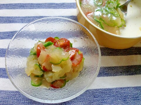 トマトとピーマンのゼリー寄せ❤コンソメ味